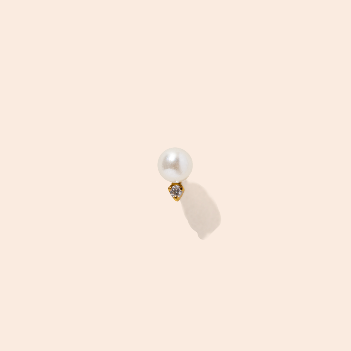 Single Nano Coco Pearl Flat Back Stud Earring