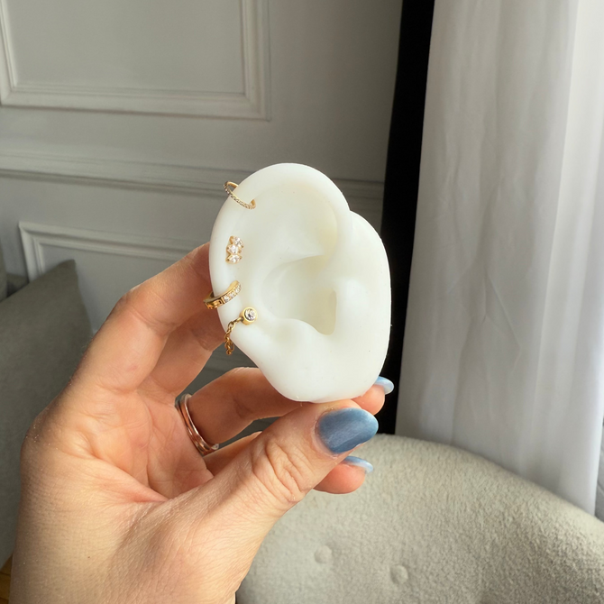 Mira Stud Earrings