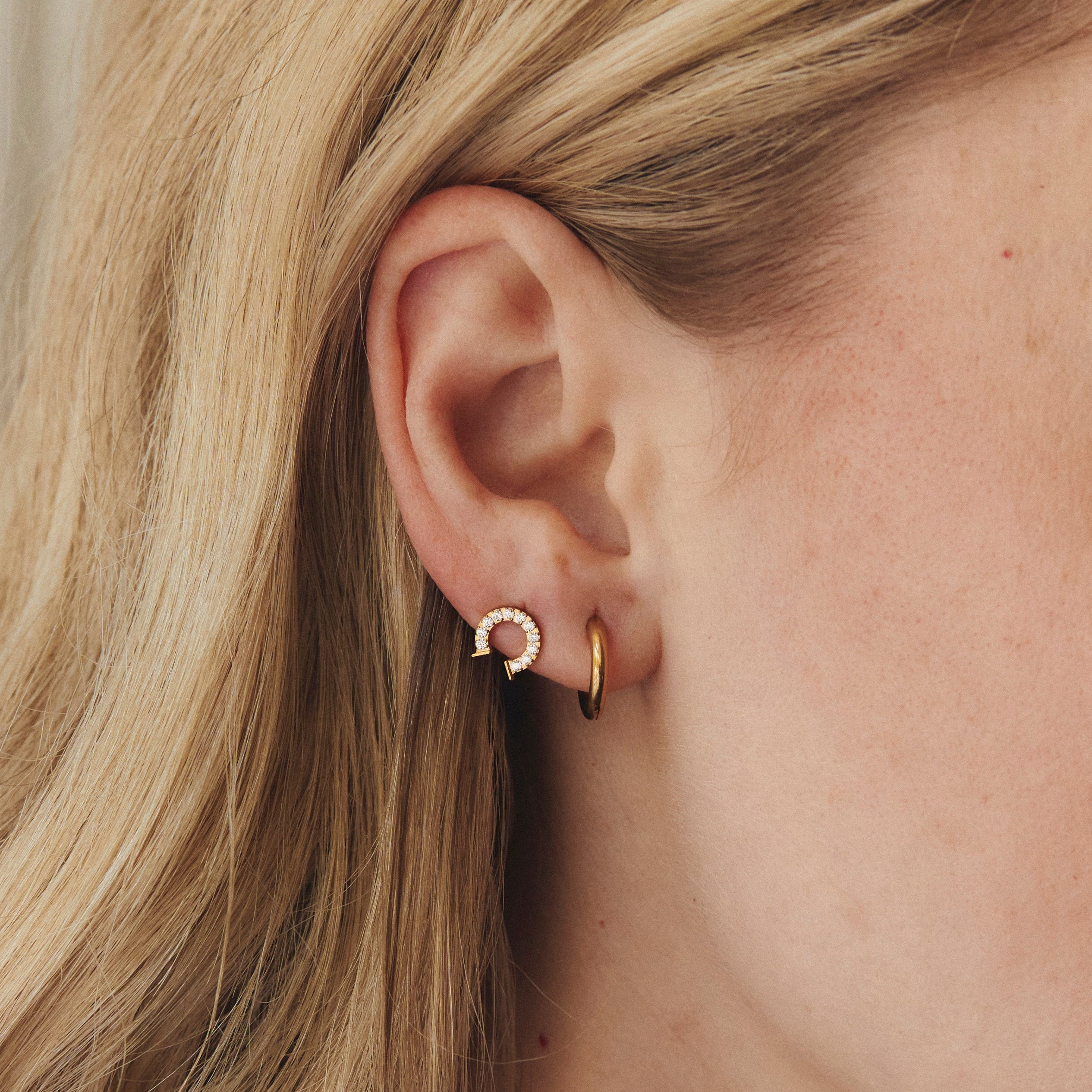 Elara Studs